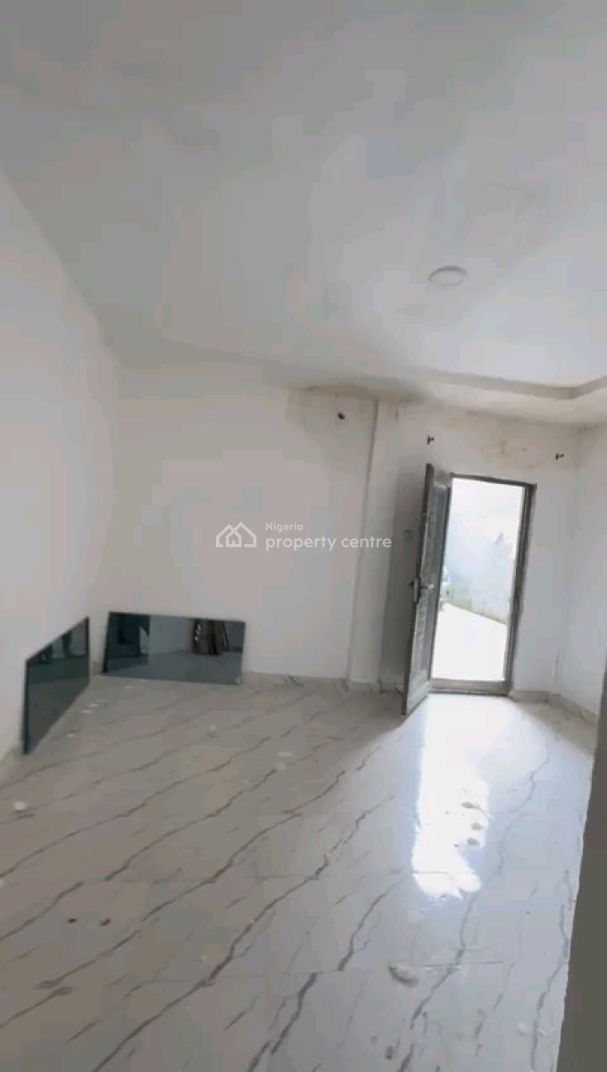 Standard and Spacious Mini Flat, Off Market Street, Shomolu, Lagos, Mini Flat (room and Parlour) for Rent