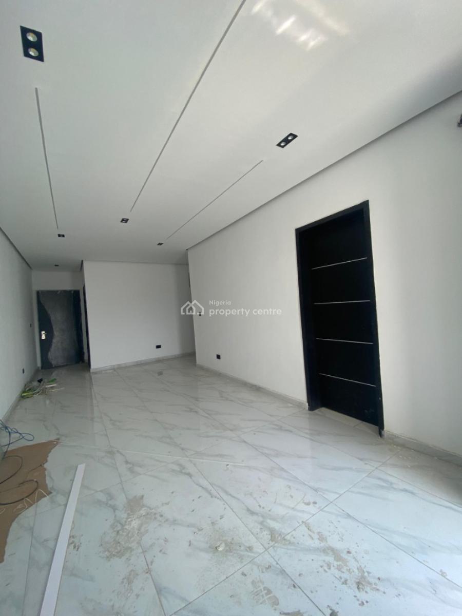 Rooftop Terrace Apartment ! 2-bedroom in Ologolo, Ologolo, Lekki, Lagos, Flat / Apartment for Sale
