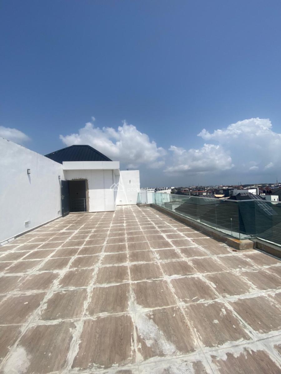 Rooftop Terrace Apartment ! 2-bedroom in Ologolo, Ologolo, Lekki, Lagos, Flat / Apartment for Sale