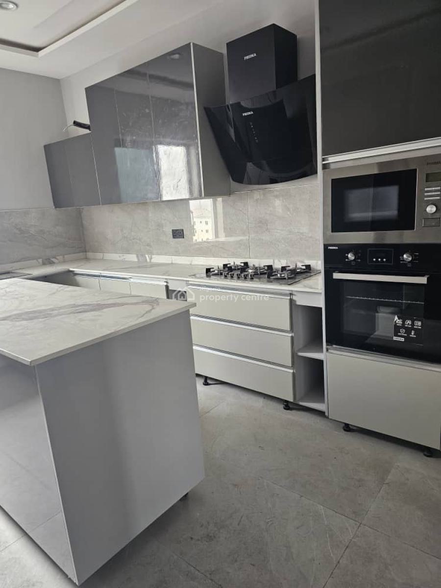 Gorgeous 4 Bedroom Maissonette, Mini Estate Inside Lekki Phase 1 with Pool and Gym, Lekki Phase 1, Lekki, Lagos, Detached Duplex for Rent