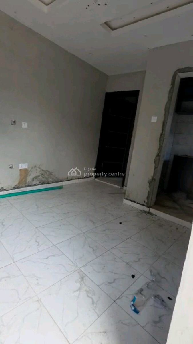 Standard and Spacious Mini Flat, Yaba, Yaba, Lagos, Mini Flat (room and Parlour) for Rent
