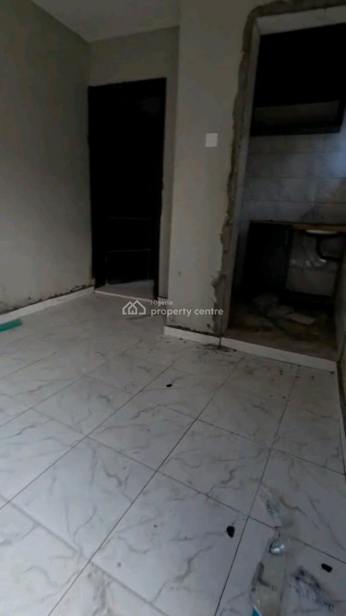 Standard and Spacious Mini Flat, Yaba, Yaba, Lagos, Mini Flat (room and Parlour) for Rent