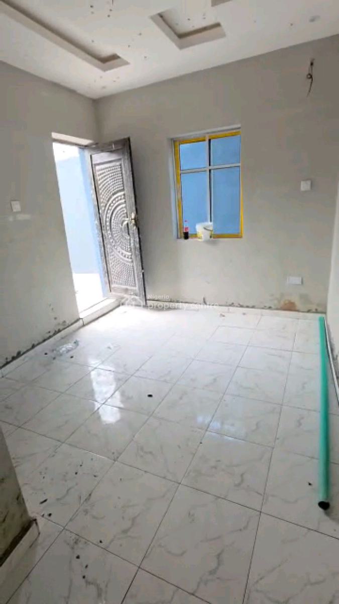 Standard and Spacious Mini Flat, Yaba, Yaba, Lagos, Mini Flat (room and Parlour) for Rent