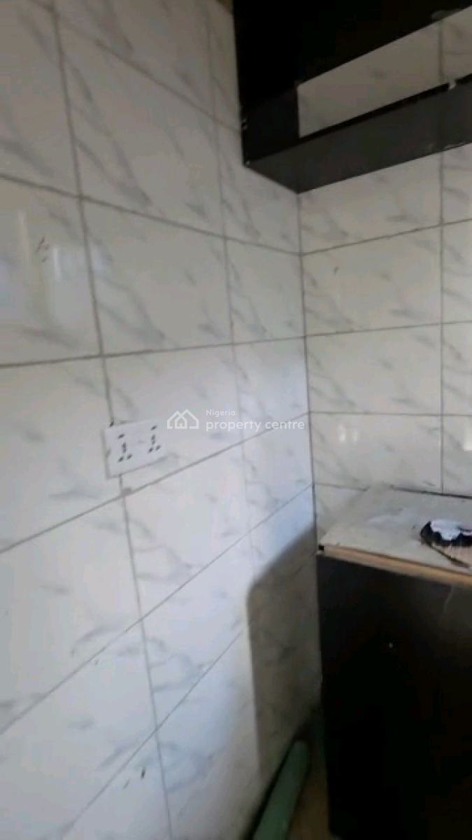 Standard and Spacious Mini Flat, Yaba, Yaba, Lagos, Mini Flat (room and Parlour) for Rent