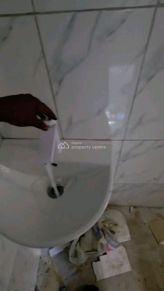 Standard and Spacious Mini Flat, Yaba, Yaba, Lagos, Mini Flat (room and Parlour) for Rent