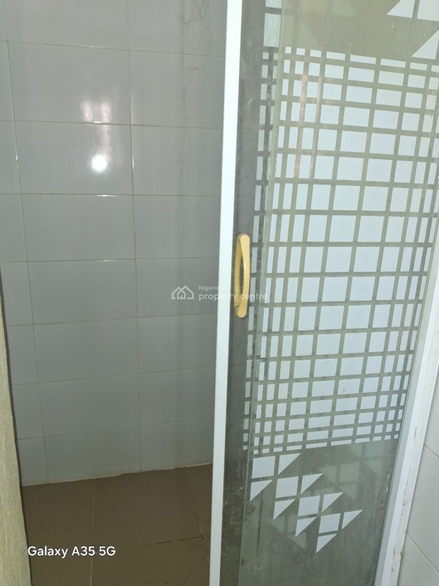 Super Neat and Spacious 2 Bedroom Flat at Ogombo Ajah Lekki, Ogombo, Ajah, Lagos, Flat / Apartment for Rent