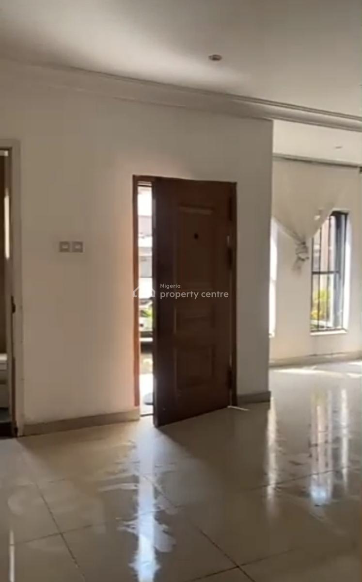 Spacious Room Selfcon with Ac -  { Video}, Chevron Alternative Route, Lekki, Lagos, Self Contain (single Rooms) for Rent