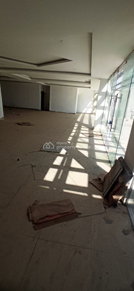 553sqm Rooftop Space, Wuse 2, Abuja, Plaza / Complex / Mall for Rent