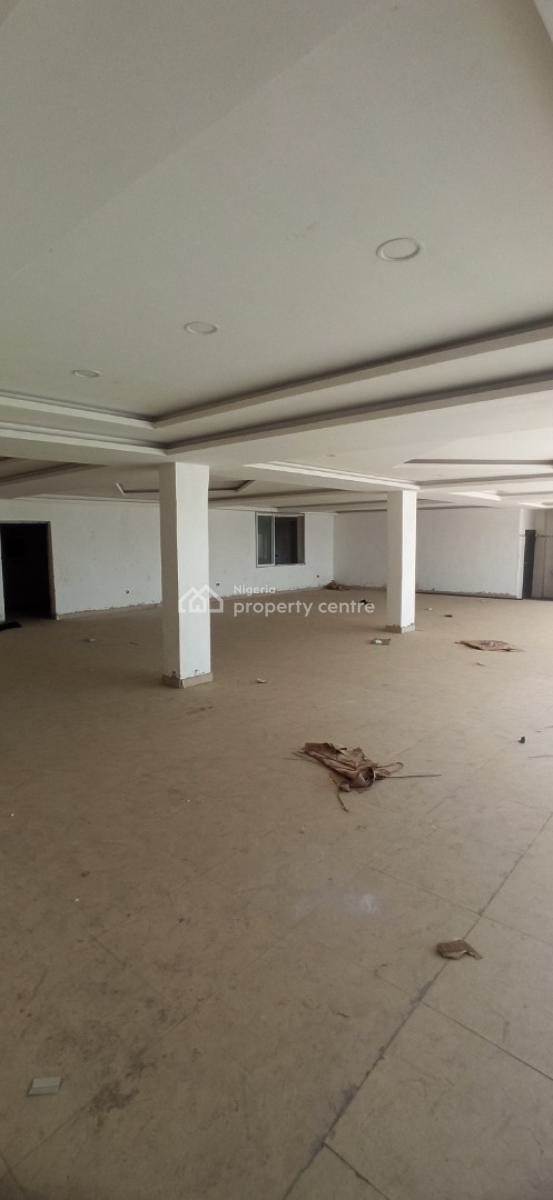 553sqm Rooftop Space, Wuse 2, Abuja, Plaza / Complex / Mall for Rent