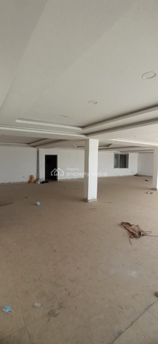 553sqm Rooftop Space, Wuse 2, Abuja, Plaza / Complex / Mall for Rent