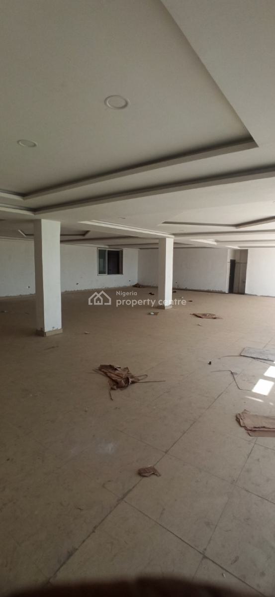 553sqm Rooftop Space, Wuse 2, Abuja, Plaza / Complex / Mall for Rent