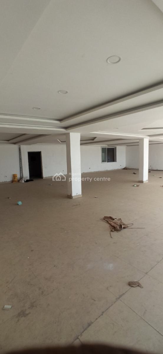 553sqm Rooftop Space, Wuse 2, Abuja, Plaza / Complex / Mall for Rent