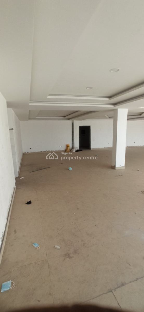 553sqm Rooftop Space, Wuse 2, Abuja, Plaza / Complex / Mall for Rent