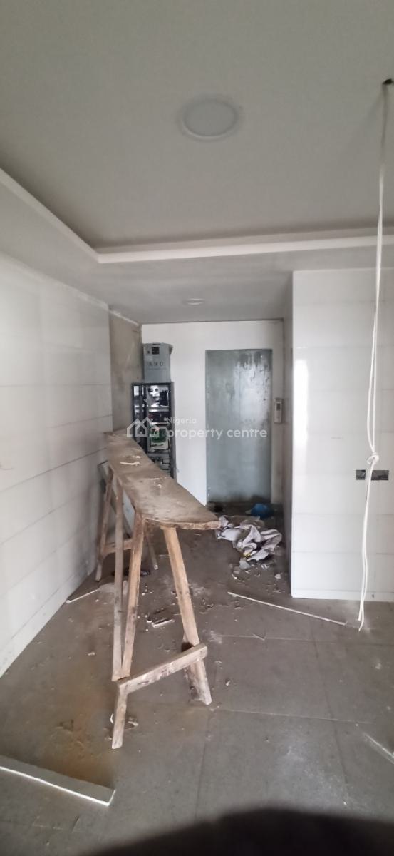 553sqm Rooftop Space, Wuse 2, Abuja, Plaza / Complex / Mall for Rent