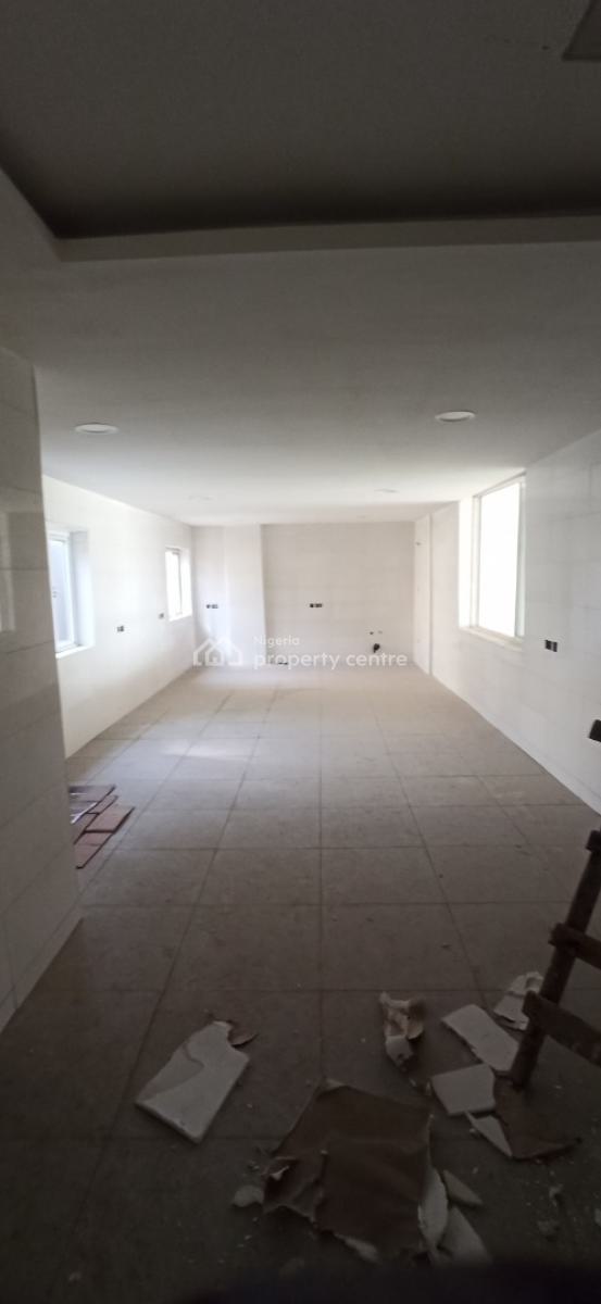 553sqm Rooftop Space, Wuse 2, Abuja, Plaza / Complex / Mall for Rent