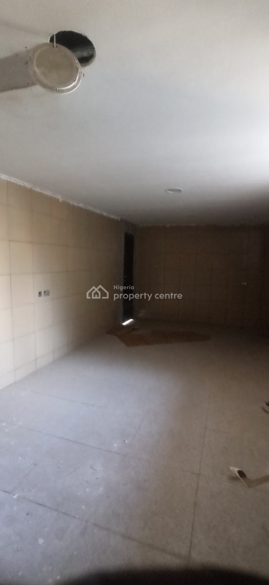 553sqm Rooftop Space, Wuse 2, Abuja, Plaza / Complex / Mall for Rent