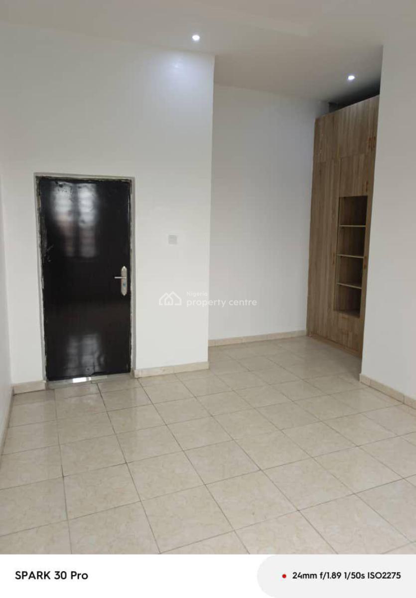 Well Maintained 4 Bedroom Terrace Duplex with Bq at Cheveron Alternati, Cheveron Alternative Lekki, Lekki, Lagos, Terraced Duplex for Sale