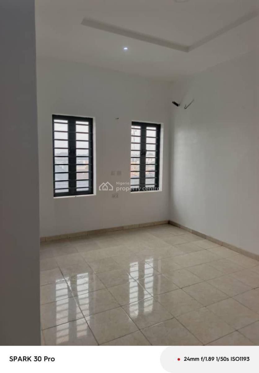 Well Maintained 4 Bedroom Terrace Duplex with Bq at Cheveron Alternati, Cheveron Alternative Lekki, Lekki, Lagos, Terraced Duplex for Sale