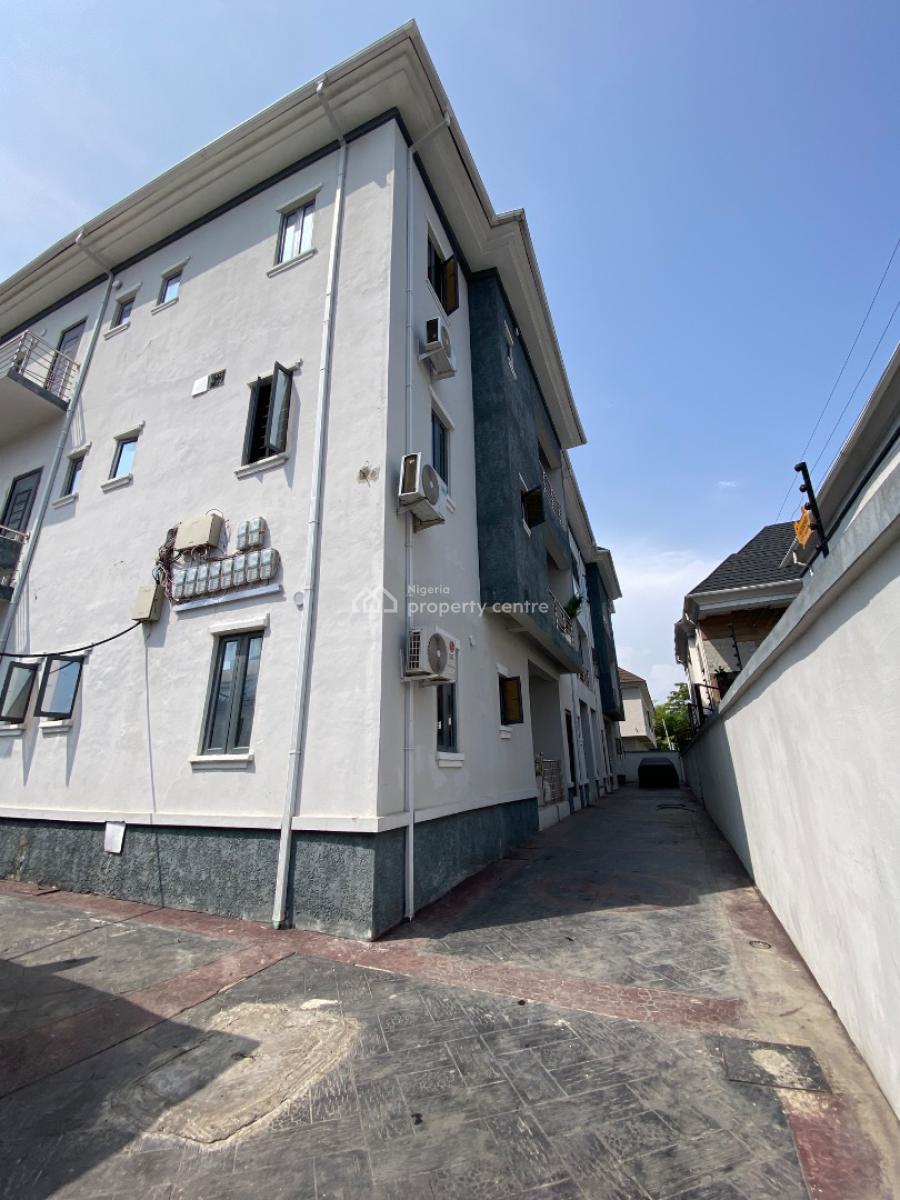 Clean 2bedroom Apartment, Chevron Alternative Route, Lekki Phase 2, Lekki, Lagos, Flat / Apartment for Rent