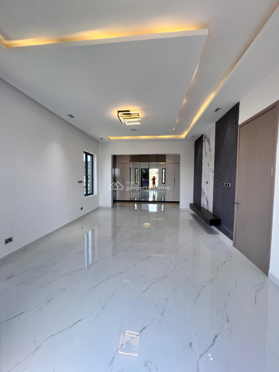 5 Bedrooms Fully Detached Duplex with Bq in Lekki Phase 1, Lekki Phase 1, Lekki Phase 1, Lekki, Lagos, Detached Duplex for Sale