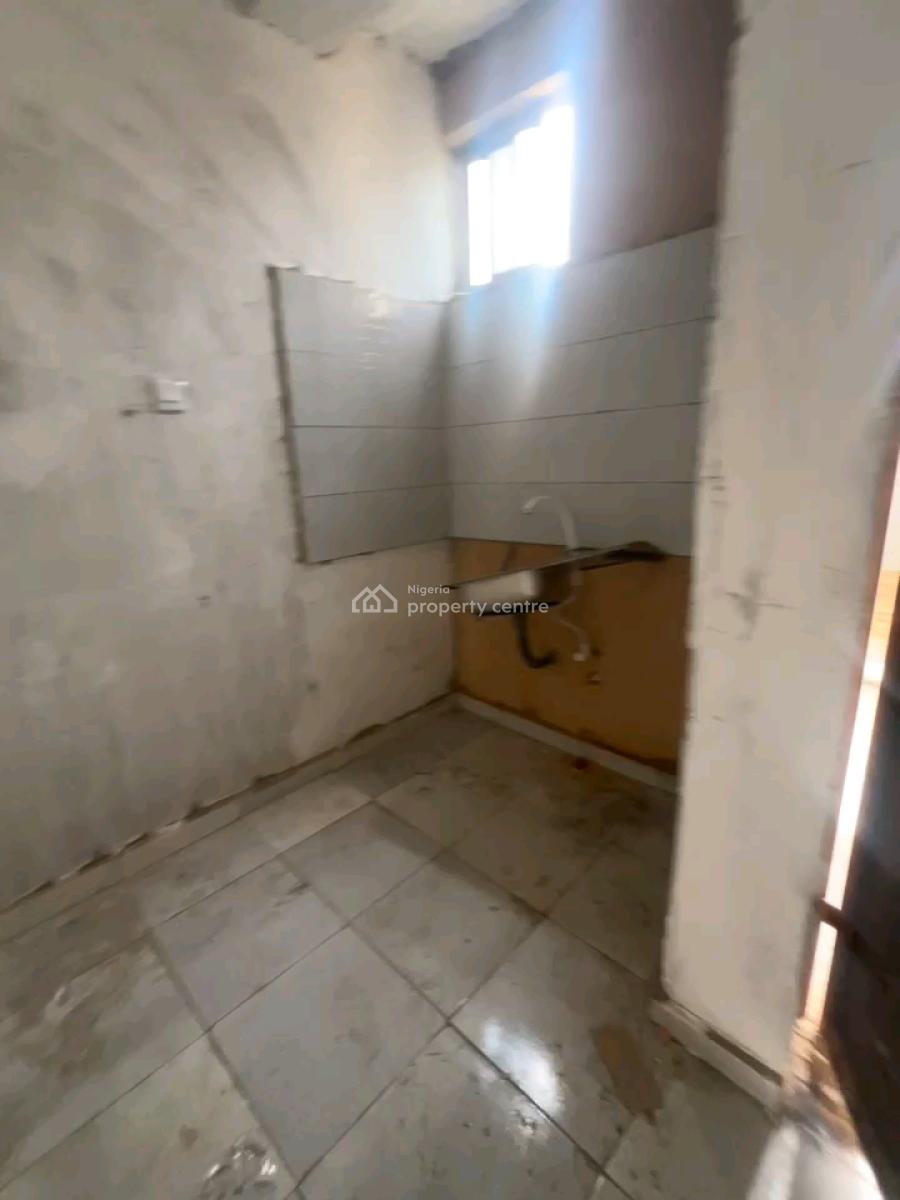 Standard and Executive Mini Flat, Oyadiran, Sabo, Yaba, Lagos, Mini Flat (room and Parlour) for Rent