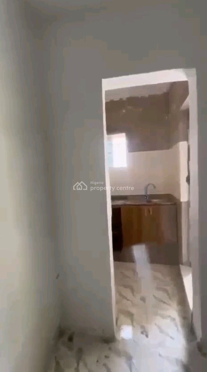 Standard and Spacious Mini Flat, Shomolu, Pedro, Gbagada, Lagos, Mini Flat (room and Parlour) for Rent