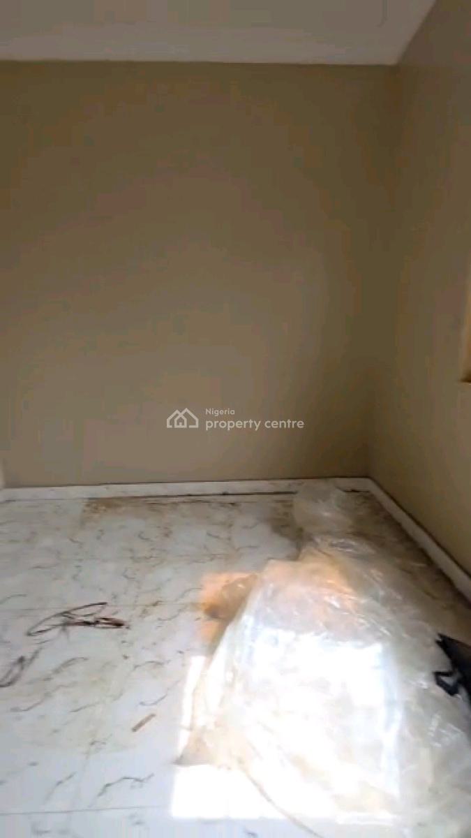 Standard and Spacious Mini Flat, Yaba, Yaba, Lagos, Mini Flat (room and Parlour) for Rent