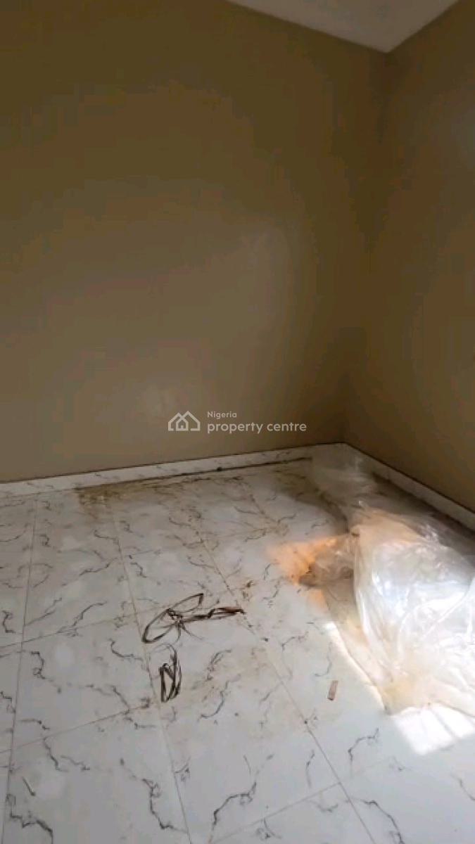 Standard and Spacious Mini Flat, Yaba, Yaba, Lagos, Mini Flat (room and Parlour) for Rent