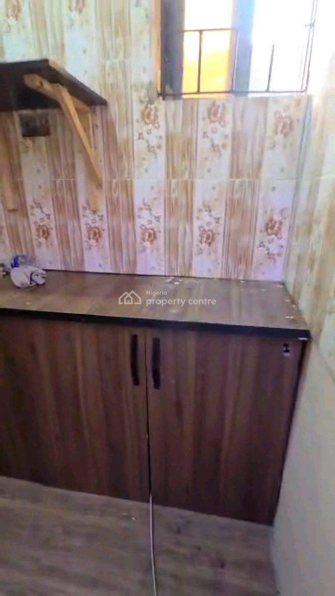 Standard and Spacious Mini Flat, Yaba, Yaba, Lagos, Mini Flat (room and Parlour) for Rent