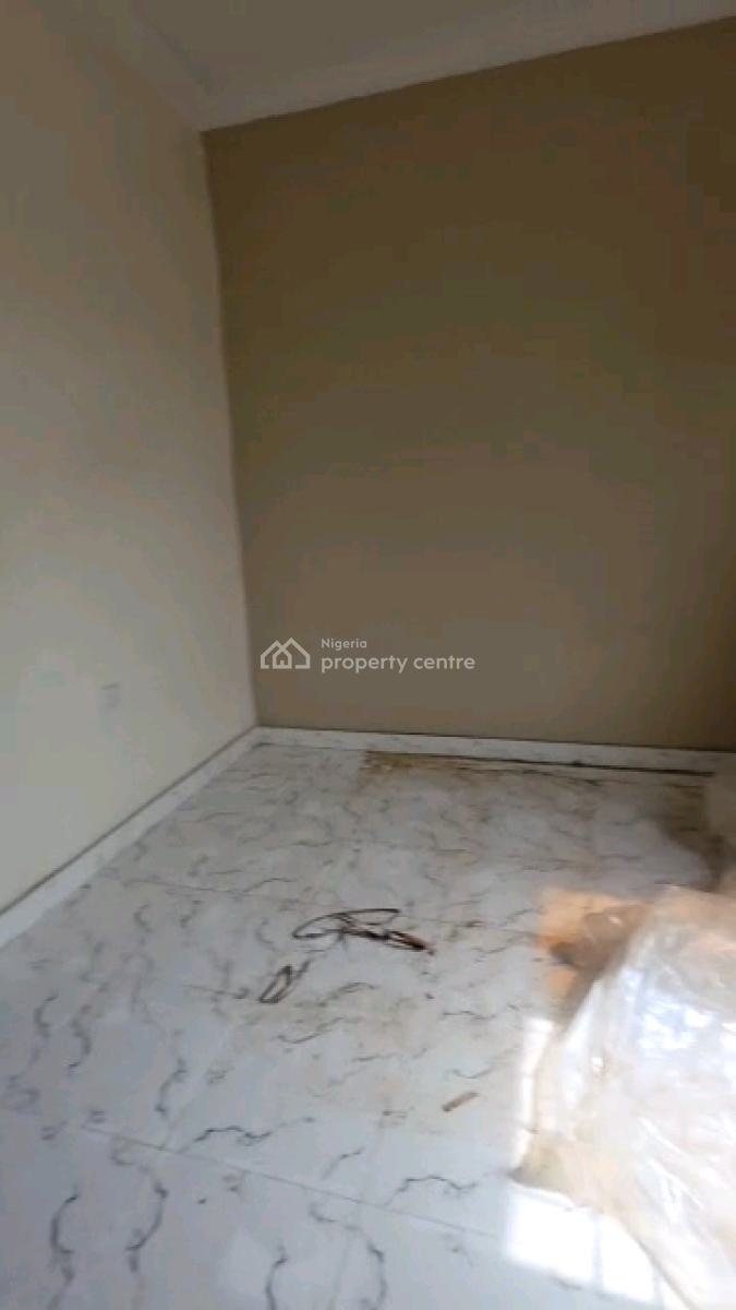 Standard and Spacious Mini Flat, Yaba, Yaba, Lagos, Mini Flat (room and Parlour) for Rent