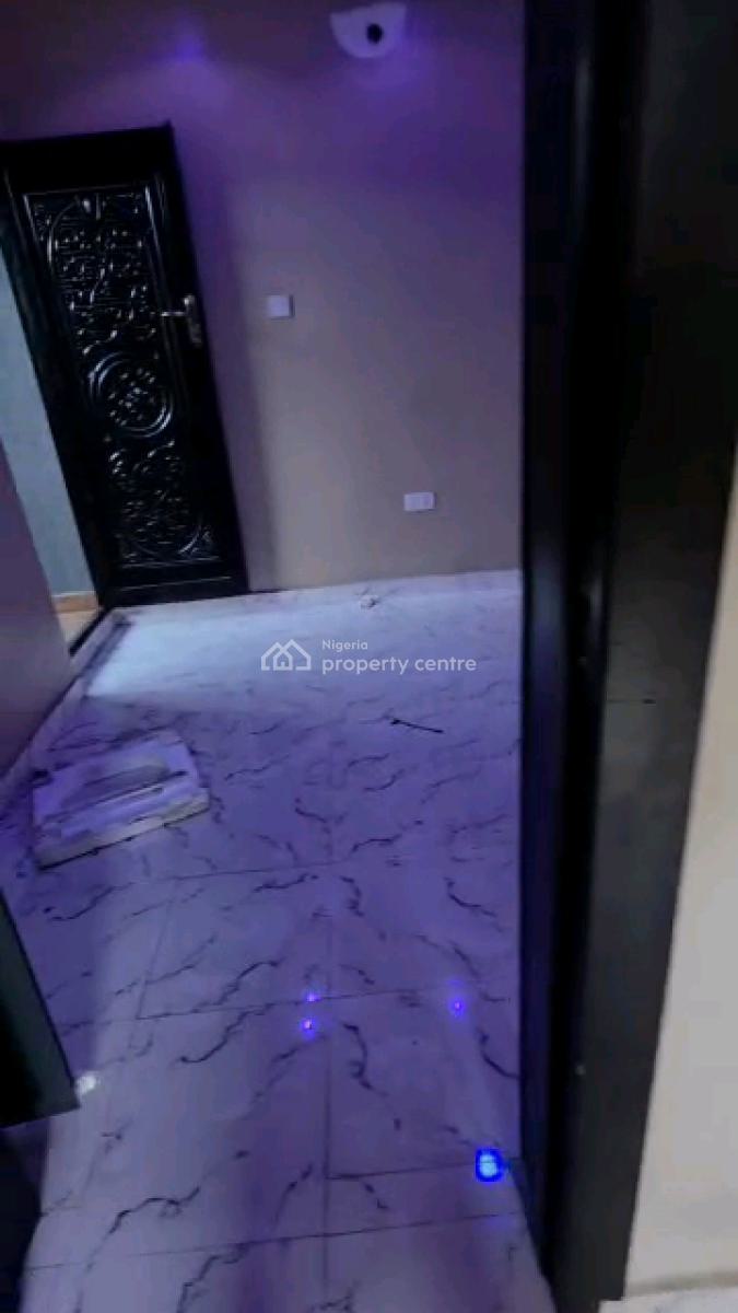 Standard and Spacious Mini Flat, Yaba, Yaba, Lagos, Mini Flat (room and Parlour) for Rent