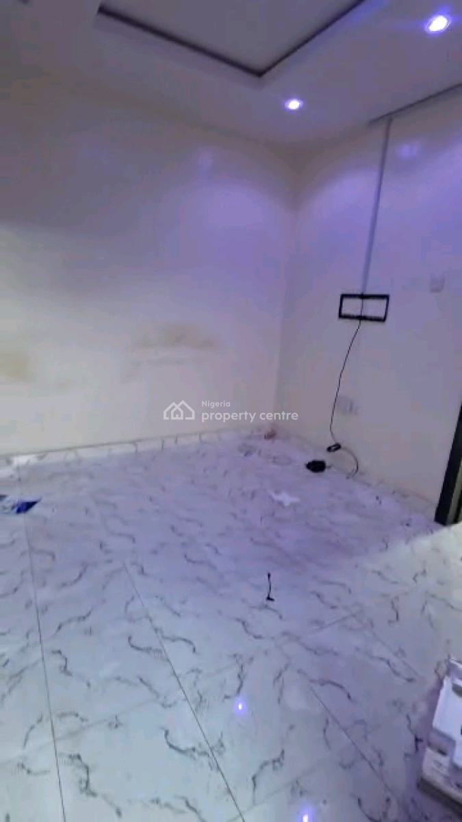 Standard and Spacious Mini Flat, Yaba, Yaba, Lagos, Mini Flat (room and Parlour) for Rent