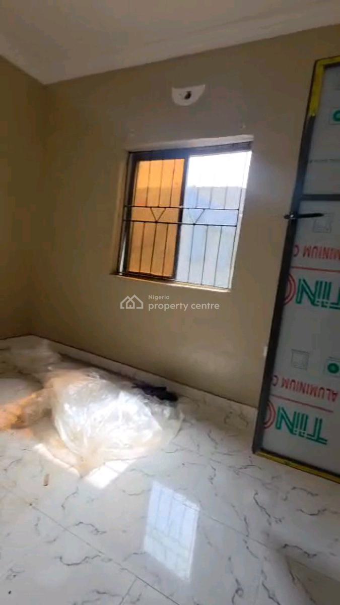 Standard and Spacious Mini Flat, Yaba, Yaba, Lagos, Mini Flat (room and Parlour) for Rent