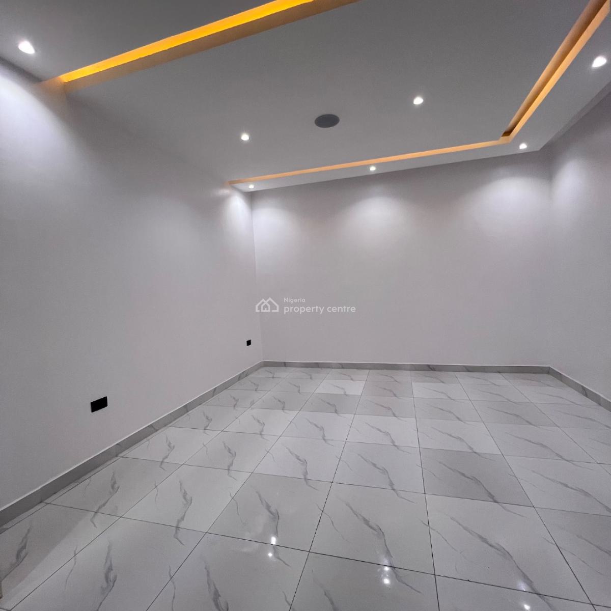 2 Bedroom with Bq, Lekki Phase 1, Lekki, Lagos, Flat / Apartment for Sale