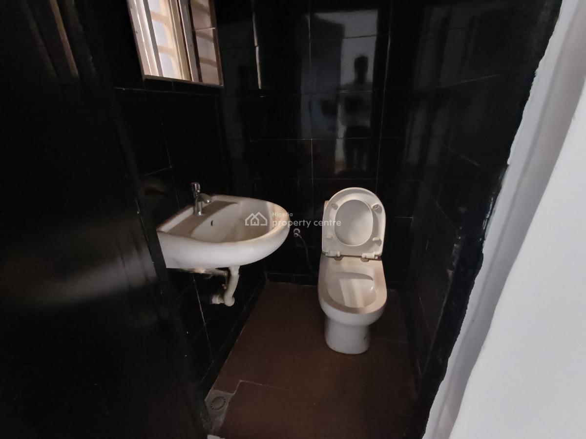 40sqm Shop / Office Space on The Ground Floor, Utako, Abuja, Shop for Rent