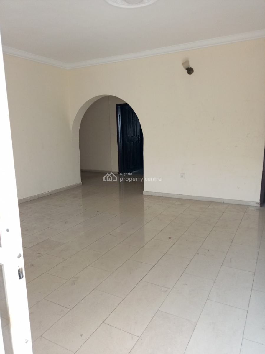 Self Service 3bedroom on First Floor Serene Area Secured Estate, Agungi, Lekki, Lagos, Flat / Apartment for Rent