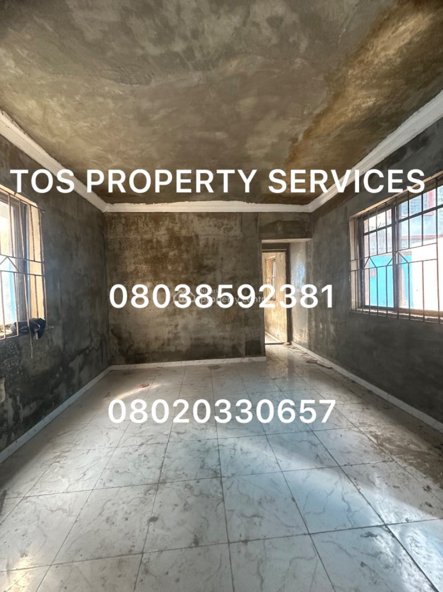 Renovated 2 Bedroom Apartment, Yaba, Yaba, Lagos, Flat / Apartment for Rent