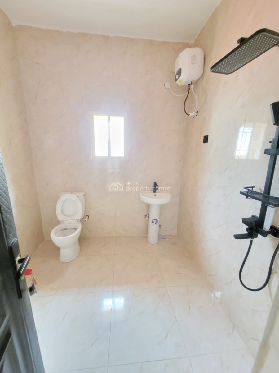 Newly Built 3bedroom Flat, United Estate, Sangotedo, Ajah, Lagos, Flat / Apartment for Rent