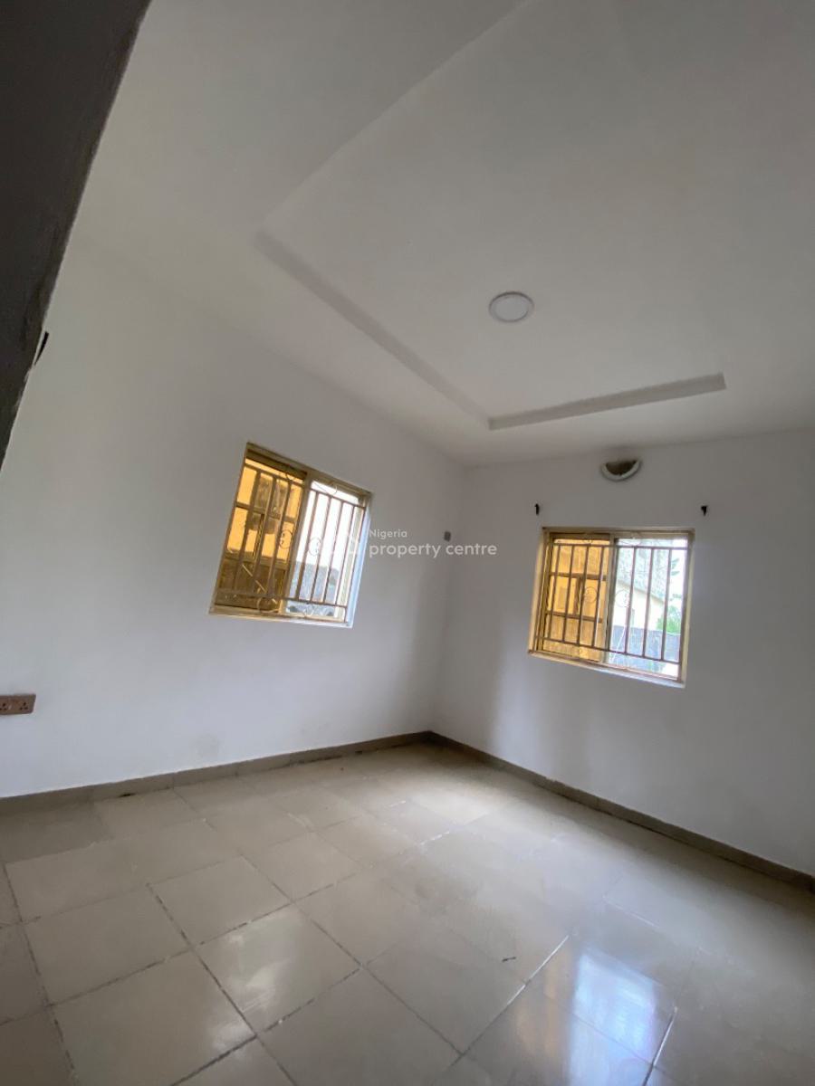 Renovated Spacious 2 Bedroom Apartment, Silverland Estate Sangotedo Ajah, Sangotedo, Ajah, Lagos, Flat / Apartment for Rent
