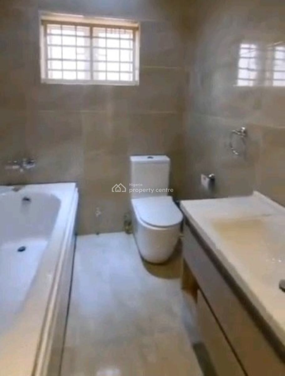 Exquisitely Finished 4-bedroom Terrace Duplex with Bq, By Nnpc, Guzape District, Abuja, Terraced Duplex for Sale