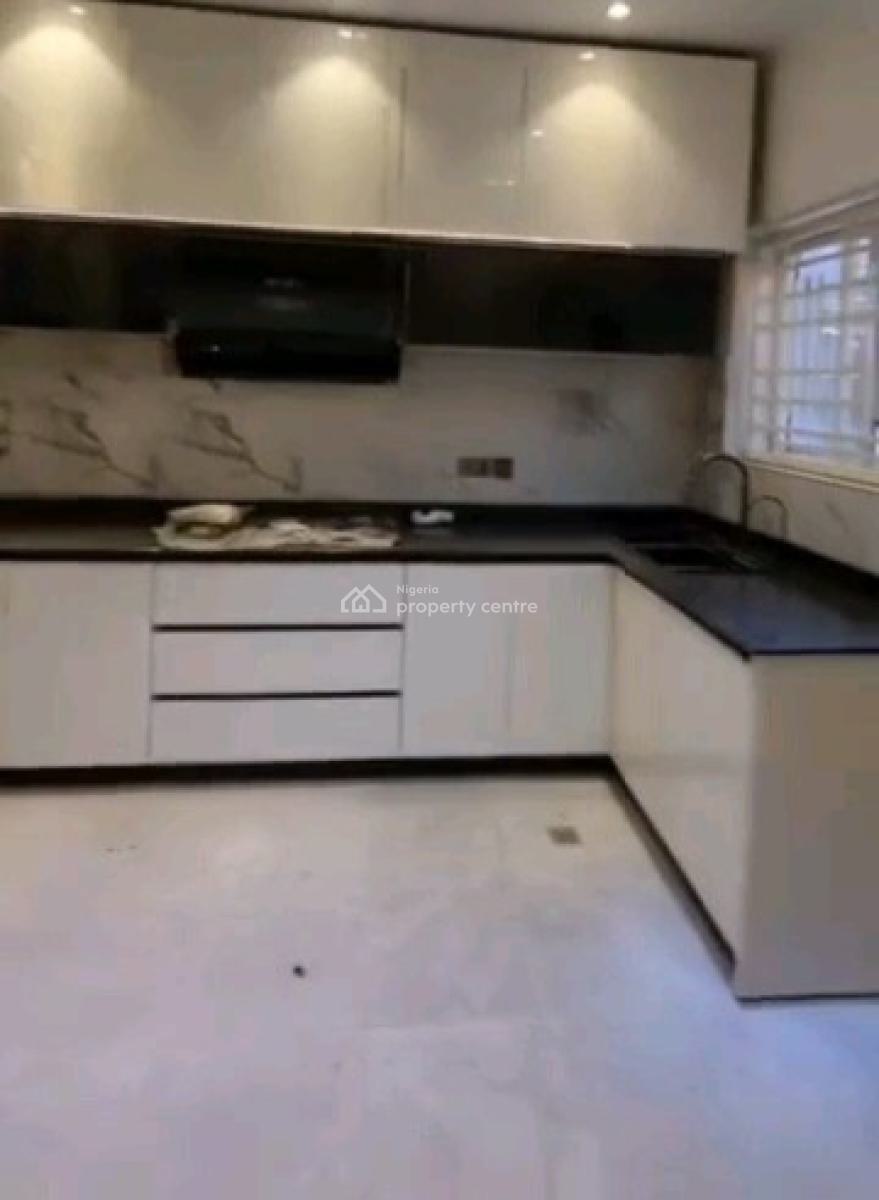 Exquisitely Finished 4-bedroom Terrace Duplex with Bq, By Nnpc, Guzape District, Abuja, Terraced Duplex for Sale