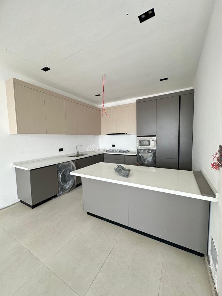 Outstanding Luxury Spacious 3 Bedroom Apartment with Bq, Lekki Phase 1, Lekki, Lagos, Flat / Apartment for Sale