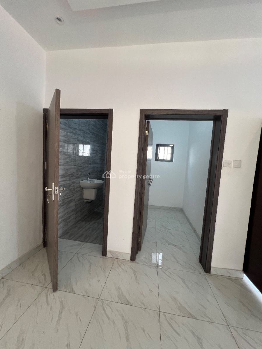 4-bedroom Terrace, Monastery Road Road By Shoprite, Sangotedo, Ajah, Lagos, Terraced Duplex for Sale