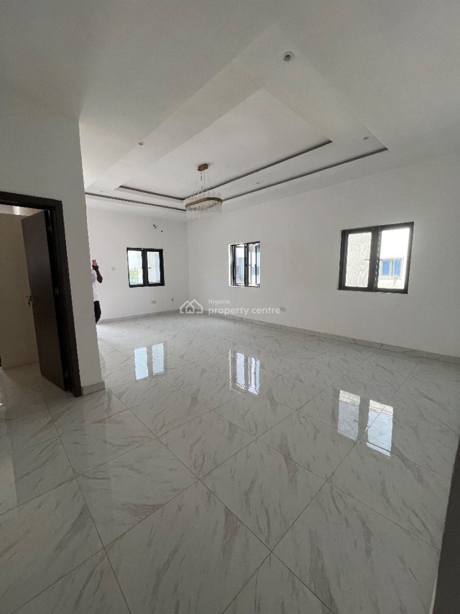 4-bedroom Terrace, Monastery Road Road By Shoprite, Sangotedo, Ajah, Lagos, Terraced Duplex for Sale