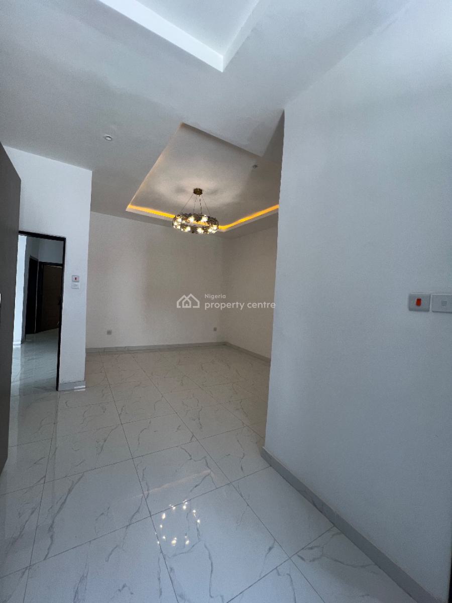 4-bedroom Terrace, Monastery Road Road By Shoprite, Sangotedo, Ajah, Lagos, Terraced Duplex for Sale