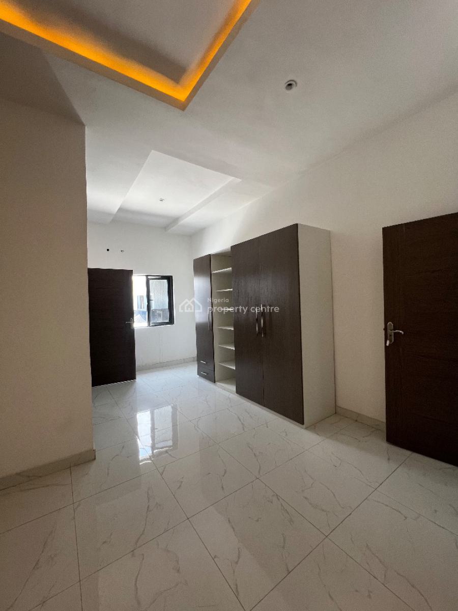 4-bedroom Terrace, Monastery Road Road By Shoprite, Sangotedo, Ajah, Lagos, Terraced Duplex for Sale