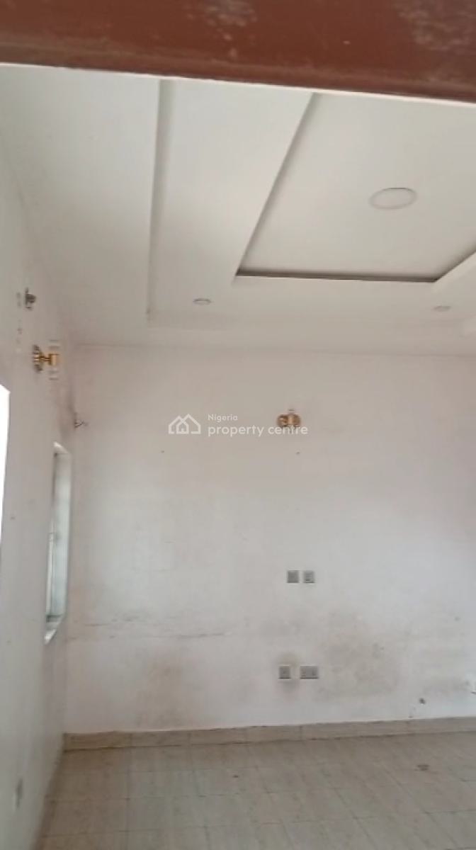 Well Maintained 2 Bedroom Flat, Lakowe, Ibeju Lekki, Lagos, Flat / Apartment for Rent