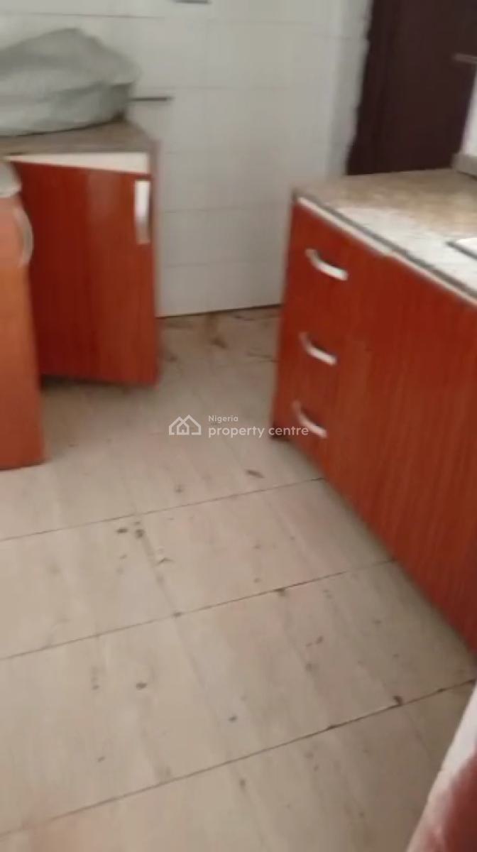 Well Maintained 2 Bedroom Flat, Lakowe, Ibeju Lekki, Lagos, Flat / Apartment for Rent