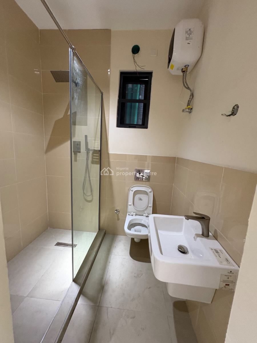 2 Bedroom Apartment, Lekki Phase 1, Lekki, Lagos, Flat / Apartment for Sale