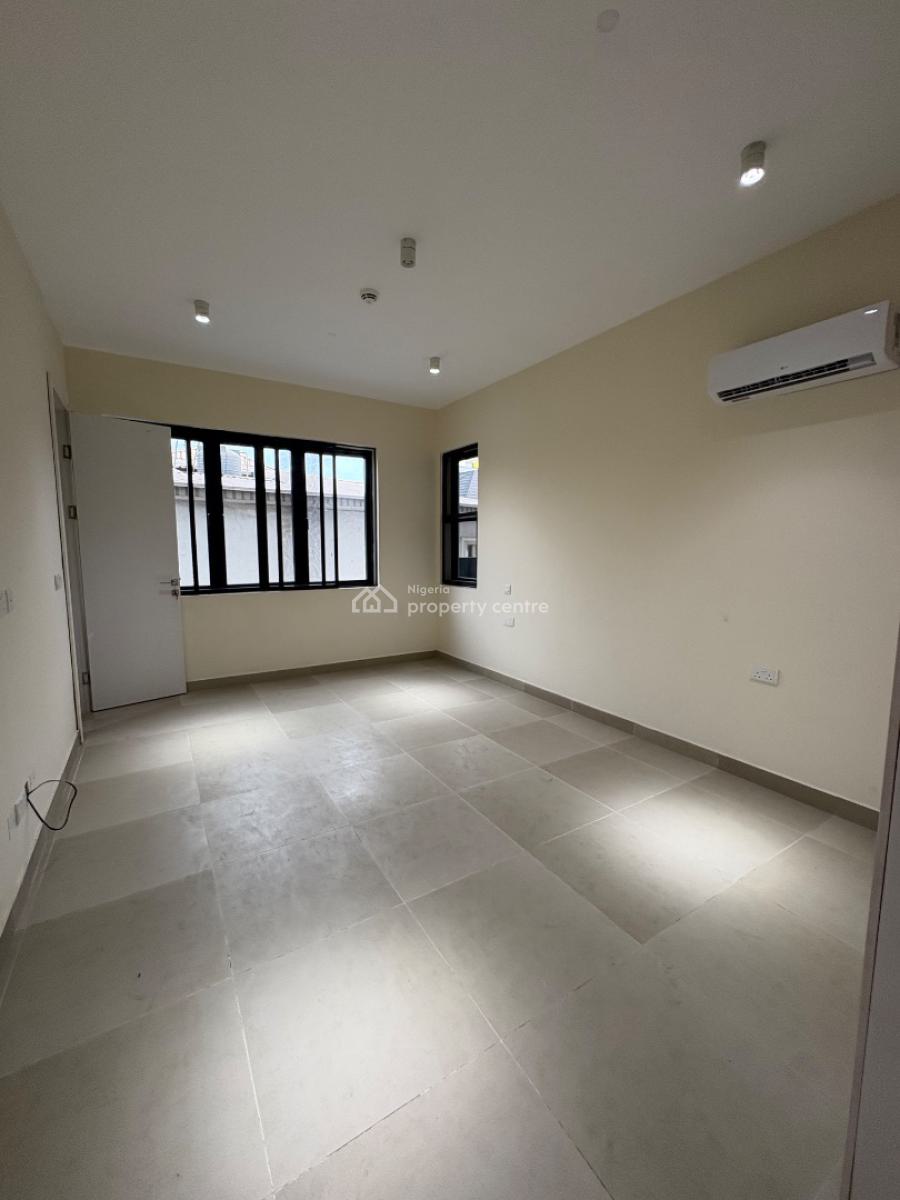 2 Bedroom Apartment, Lekki Phase 1, Lekki, Lagos, Flat / Apartment for Sale